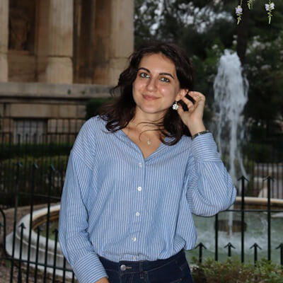 Viviana Doliș (Secretary)